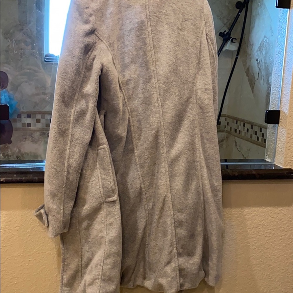 grey jacket - Picture 3 of 3